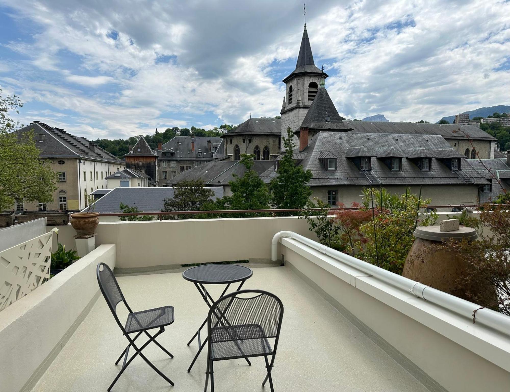 Apartament Ma Terrasse Sur Le Musee Chambéry Zewnętrze zdjęcie